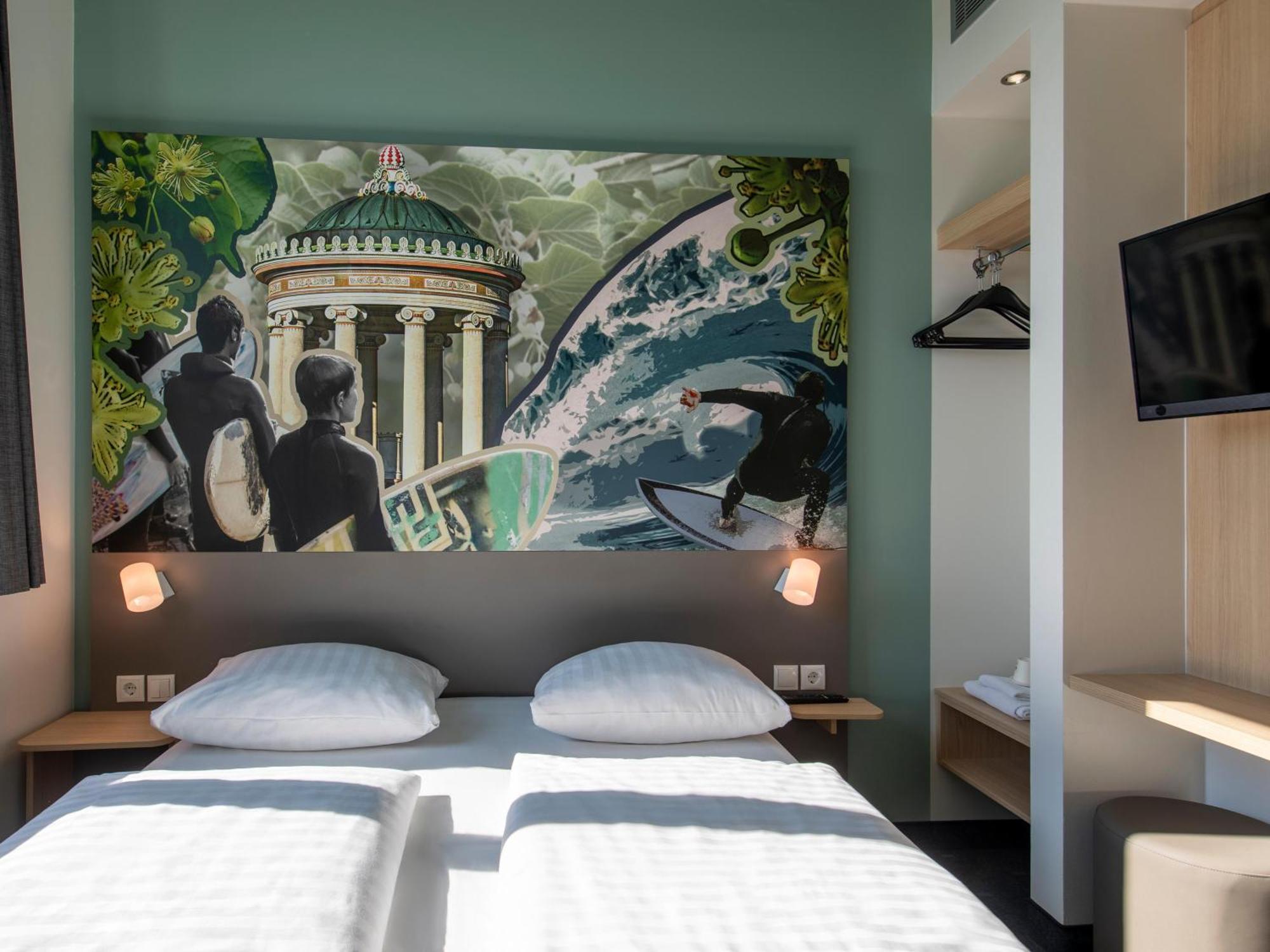 Hotel Muenchen-trudering 3*